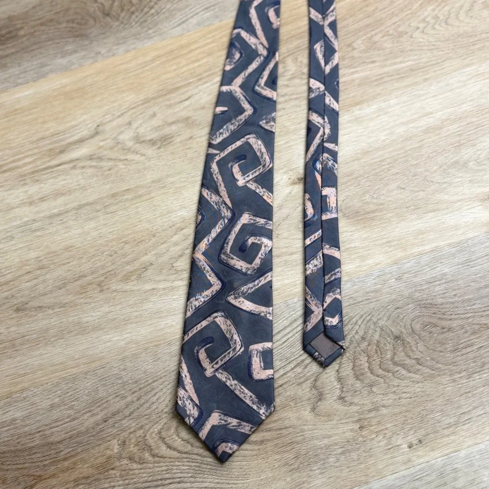 Mezzo Matto Grey Pink Geometric 100% Silk Tie Mens OS Handmade in Italy